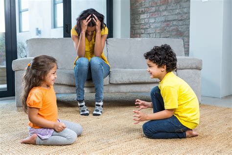 Helping Parents Manage Siblings Who Fight .